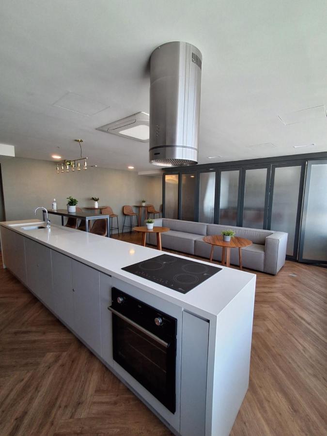 Lindo Studio Novo No Jp Redencao - Rofftop Com Vista Espetacular Porto Alegre Kültér fotó